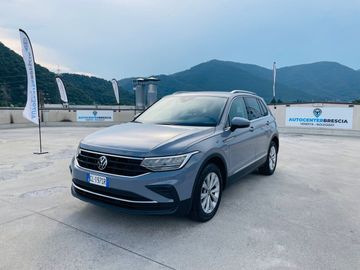 Volkswagen Tiguan - 2