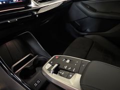 Fahrzeugabbildung BMW 218i Active Tourer M Sport -- AHK/HeadUp/Innovat