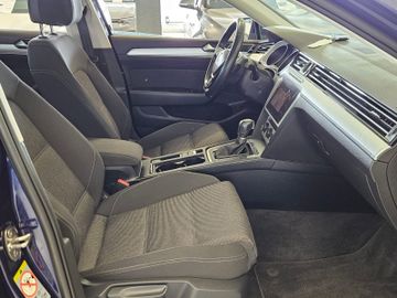 Volkswagen Passat Variant - 8