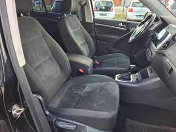 Volkswagen Tiguan - 12