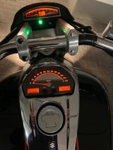 Suzuki intruder 1800 in einem sehr guten Zustan. - GEBRAUCHT INTRUDER