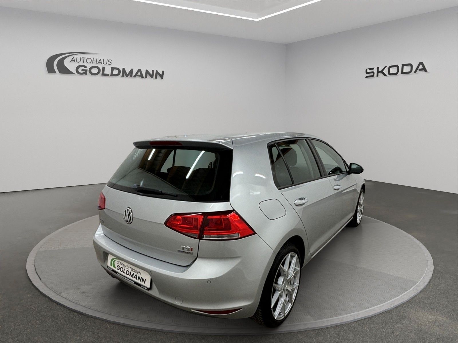 Fahrzeugabbildung Volkswagen Golf VII Lim. Comfortline 1.4 TSI BMT