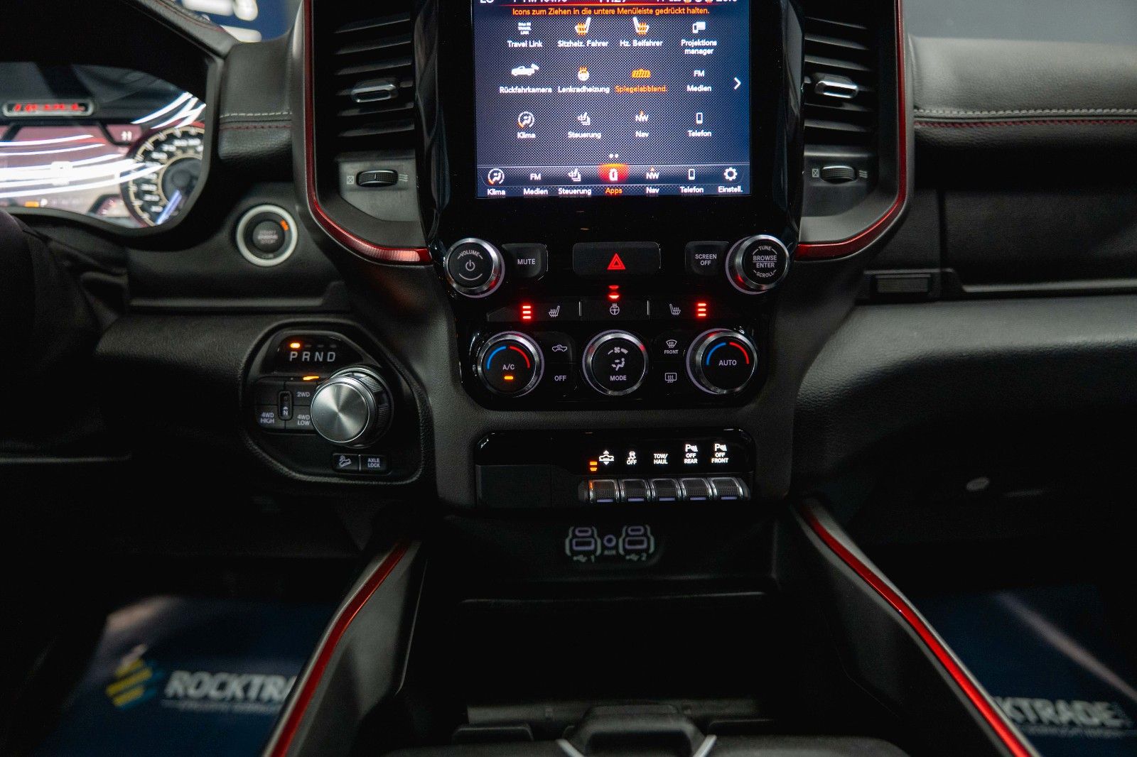 Fahrzeugabbildung Dodge RAM 5.7 V8 HEMI 4x4 REBEL AXLE LOCK Airmatic LED