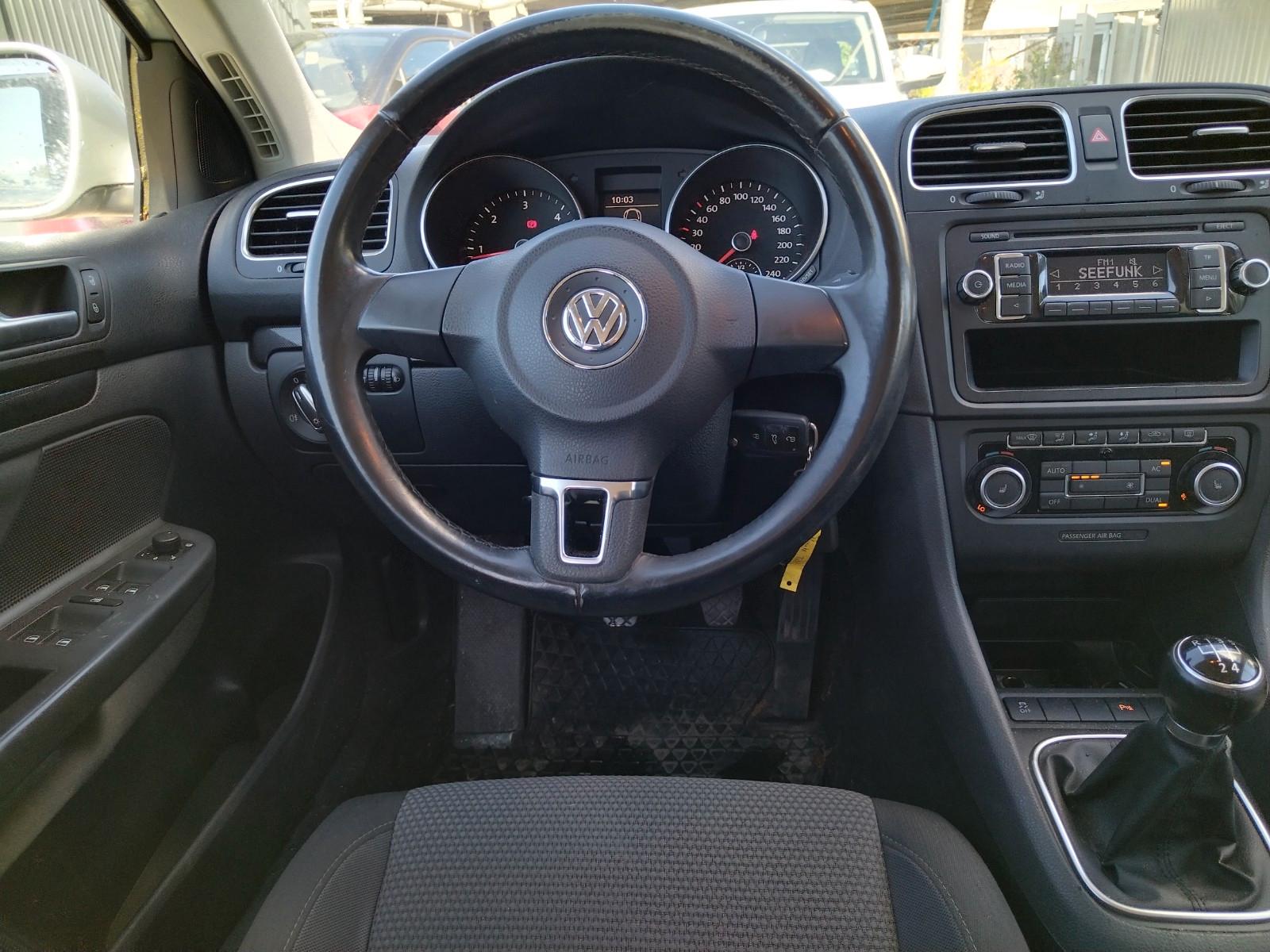 Volkswagen Golf 2011 — photo 13