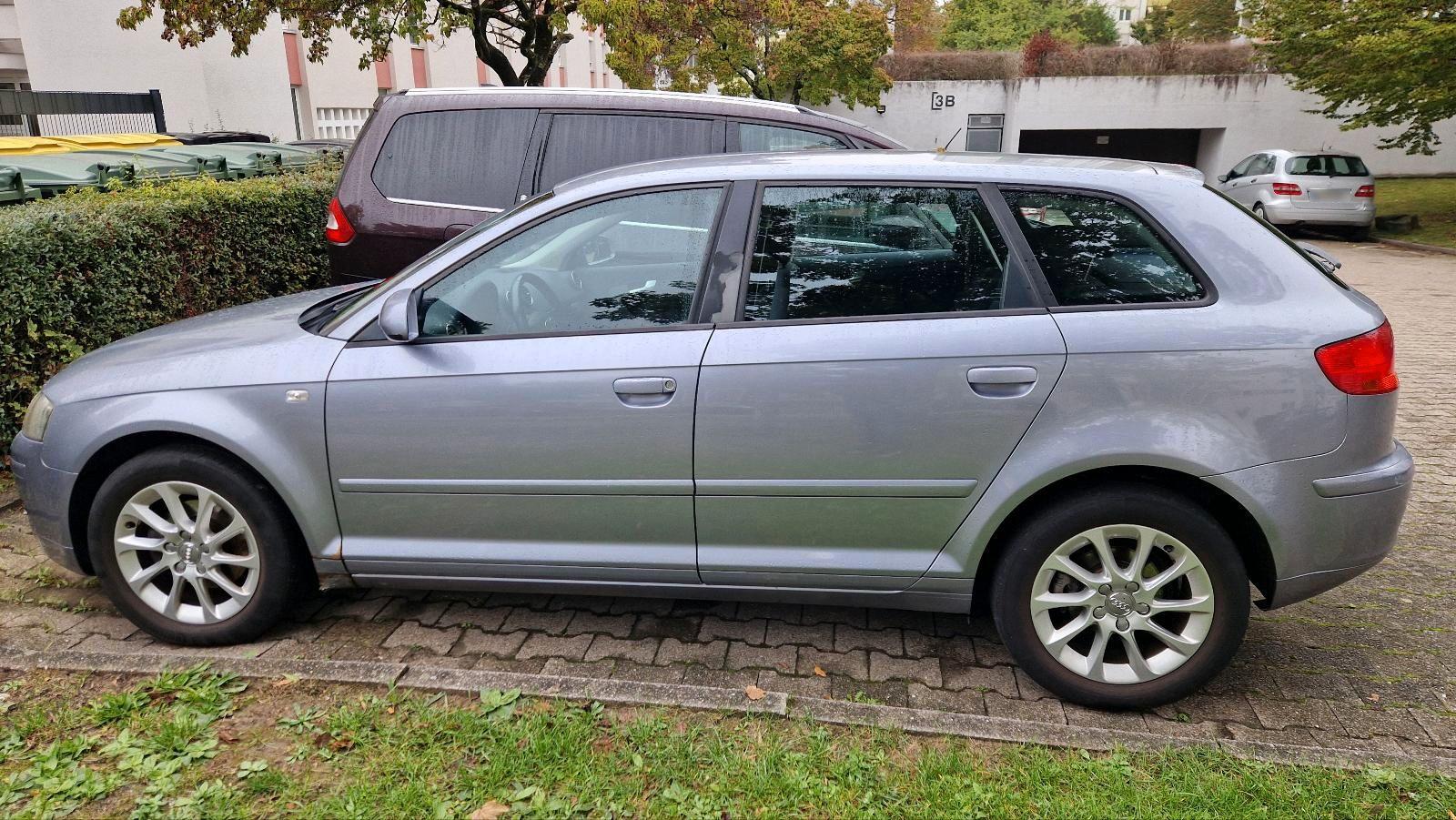 Audi A3 2006 — rear view