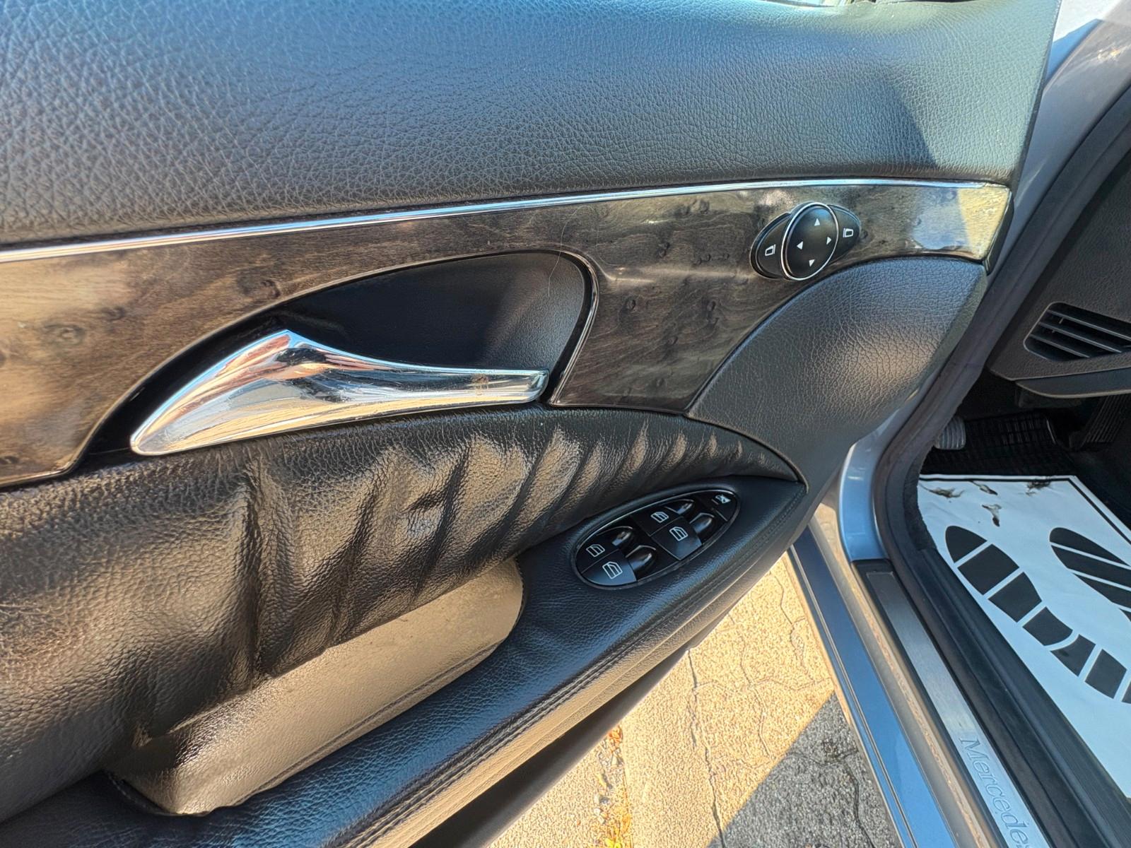 Mercedes-Benz E240 2004 — photo 14