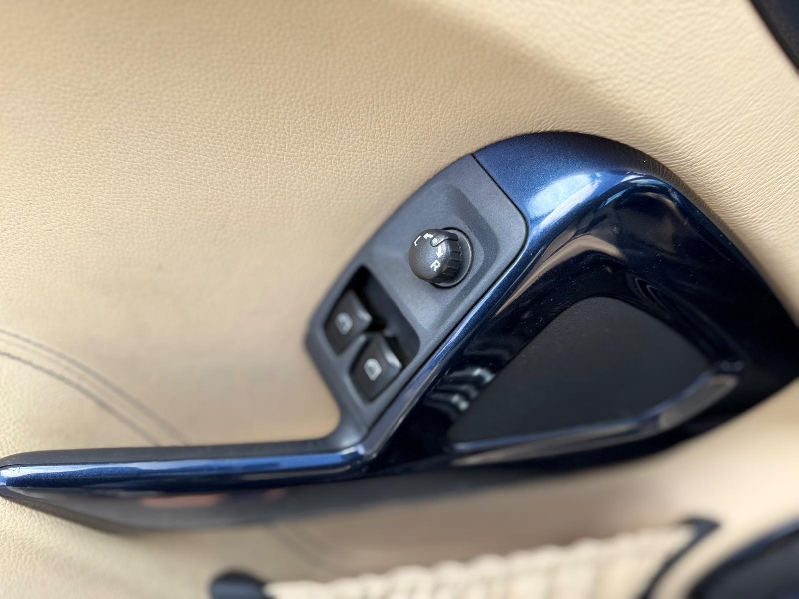 Smart ForTwo fortwo cabrio Brabus Leder SHZ NAVI USB