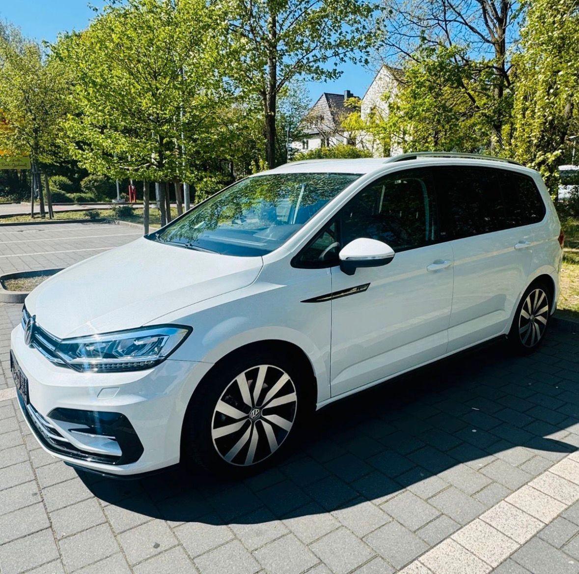 Volkswagen Touran Sound BMT/Start-Stopp*Sitzh*Klim*Nav*Kam