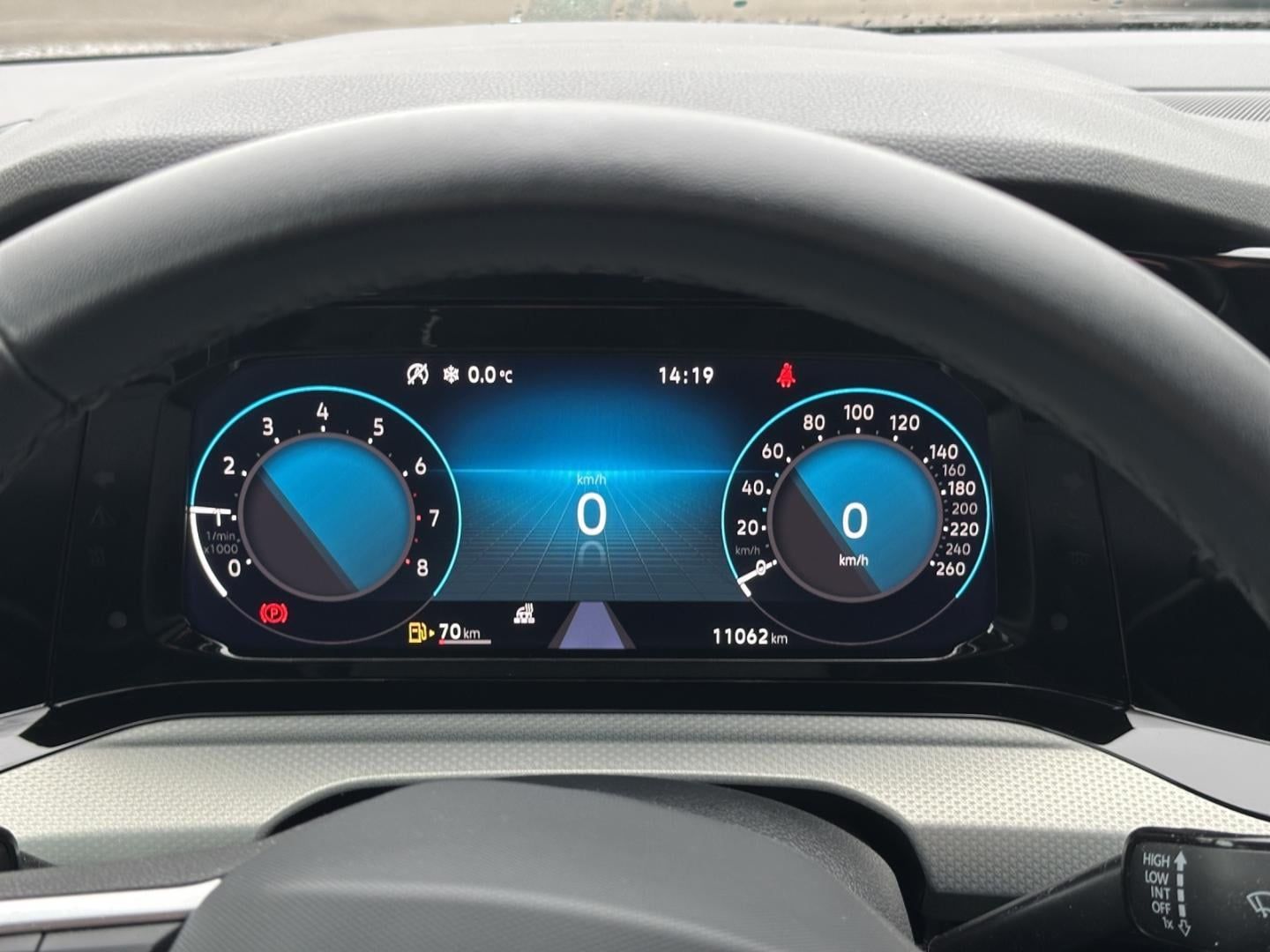 Fahrzeugabbildung Volkswagen Golf MOVE VIII 1.0 TSI Move ,RFK, GJR,SH, Climat