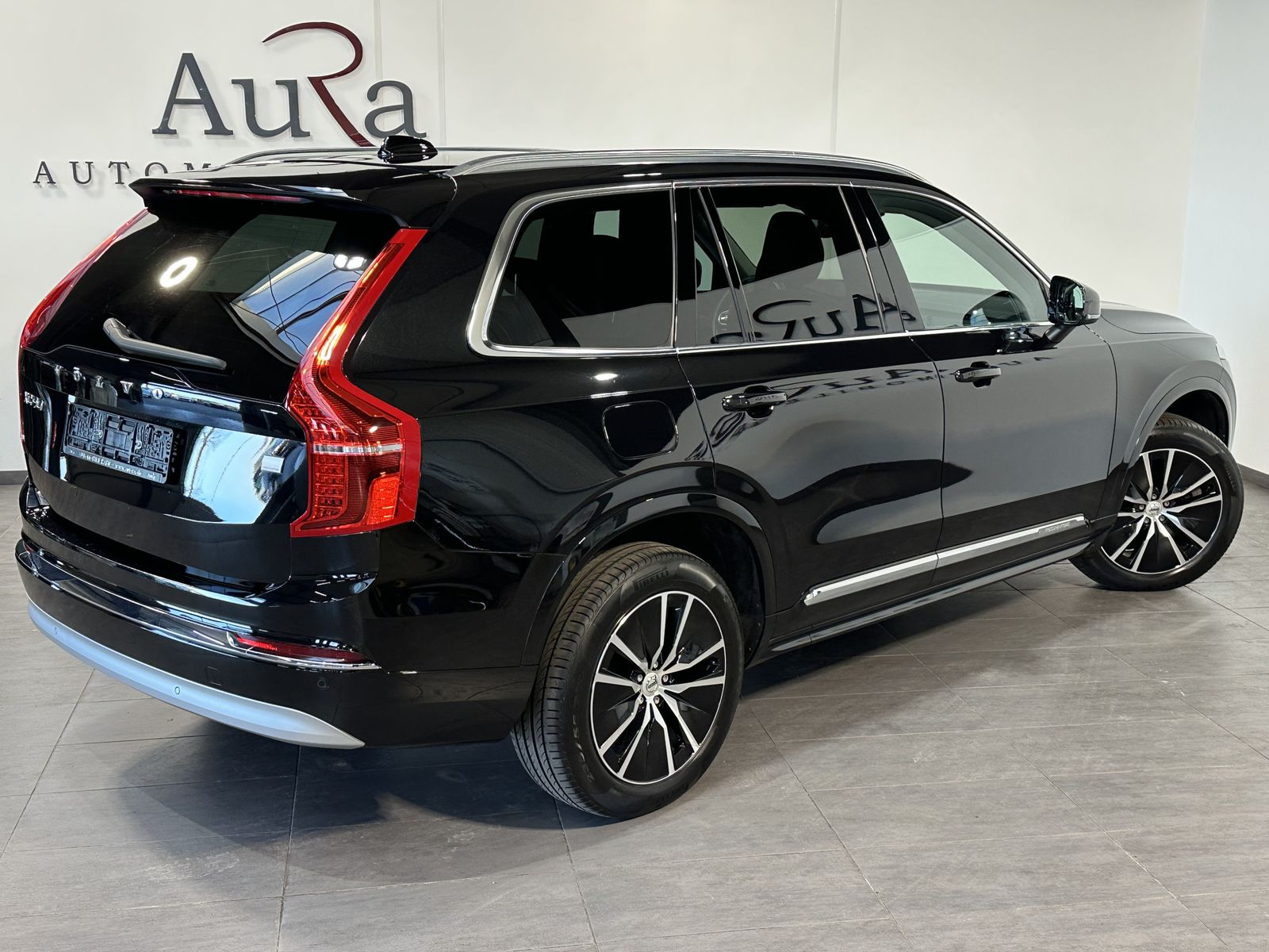 Fahrzeugabbildung Volvo XC90 T8 AWD Inscription 7-Sitzer NAV+LED+VC+PANO