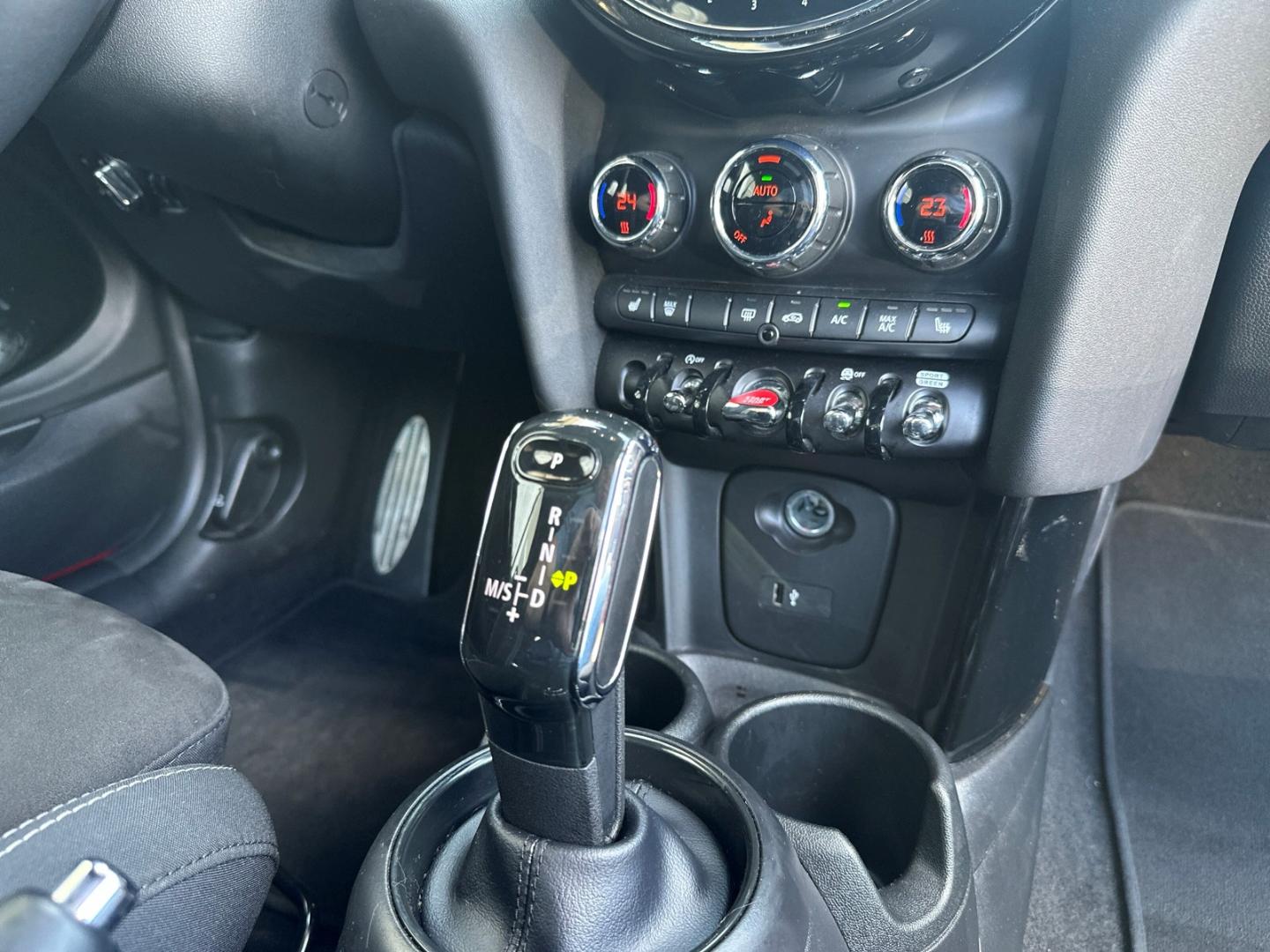 MINI Cooper S Cabrio JCW Navi LED Lenkradhzg. 17''