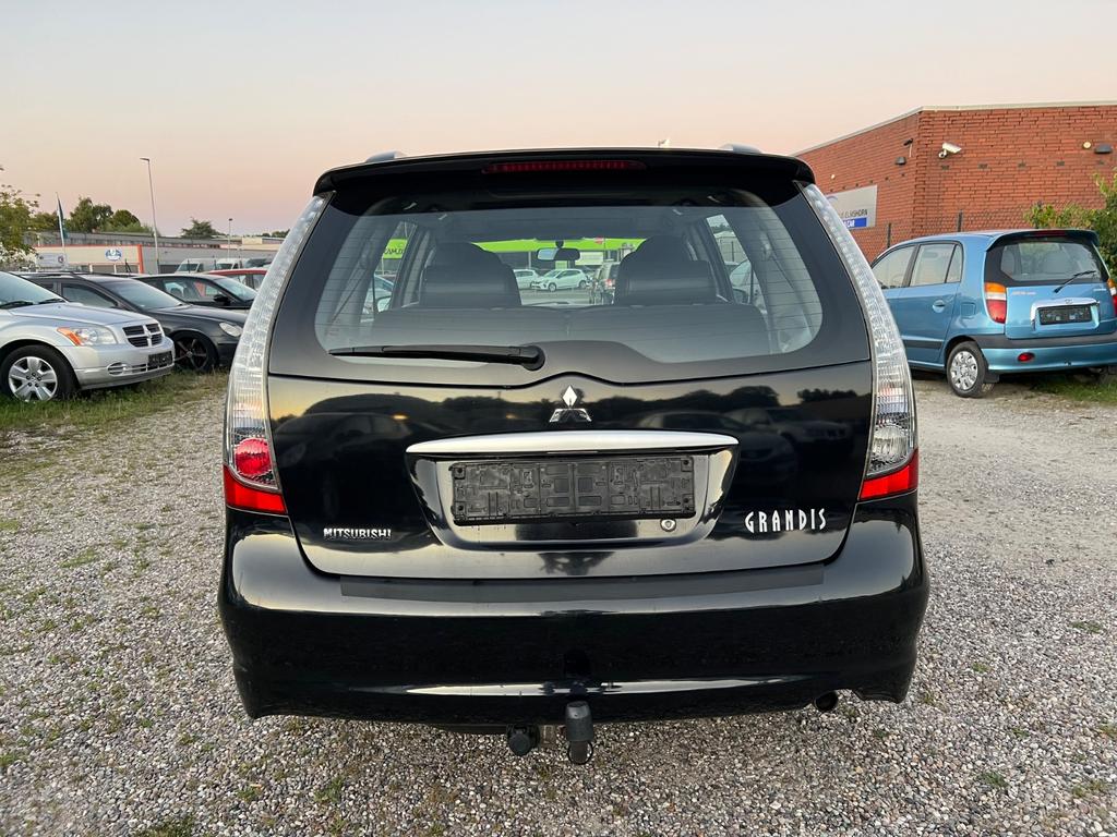 Mitsubishi Grandis