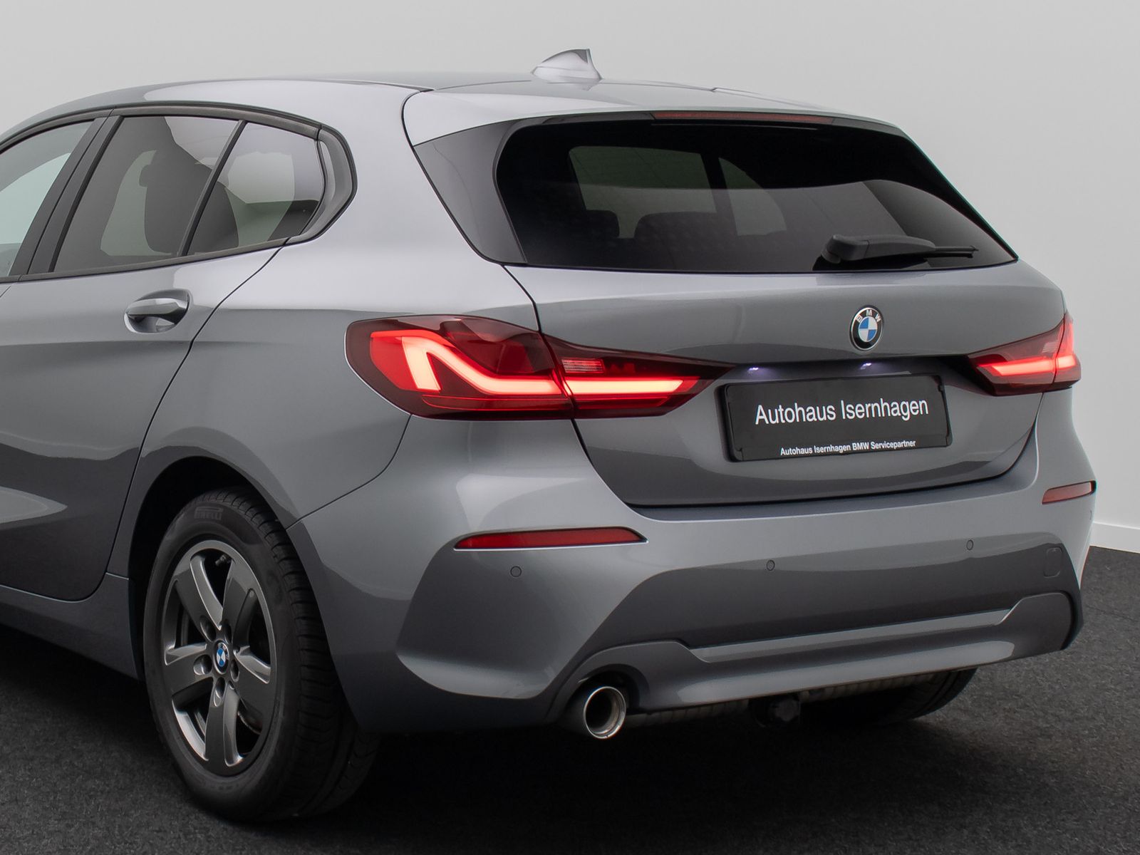 Fahrzeugabbildung BMW 118i GeschwindigReg DAB AHK DriveAs LED CockpitP