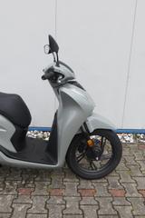 Honda SH125i inkl. Top Case - Finanzierung ab 65,- € - HONDA SH 125I