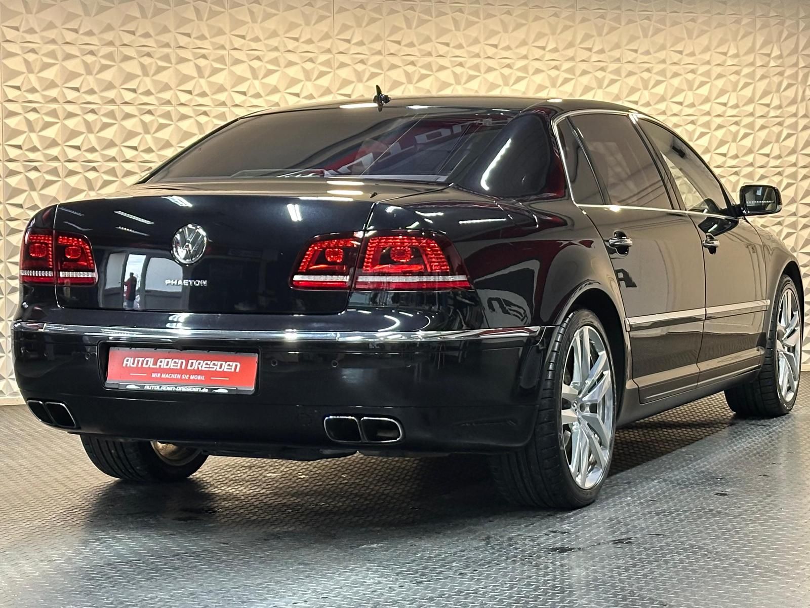 VW Phaeton 4.2 EXCLUSIVE LANG VOLLAUSSTTTUNG - Image 8