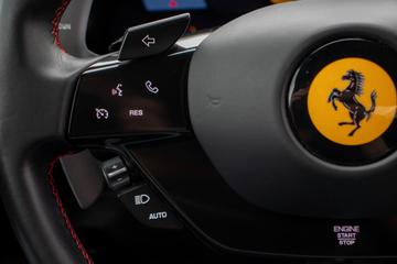 صورة مصغرة 36 لـ 2021 Ferrari ROMA