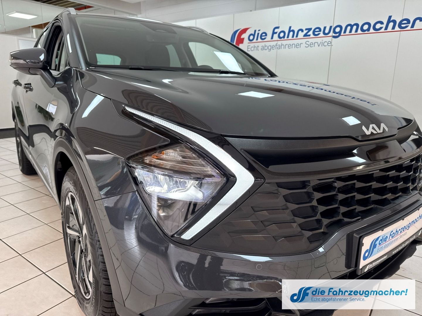 Fahrzeugabbildung Kia Sportage Spirit Navi Digitales Cockpit LED Apple