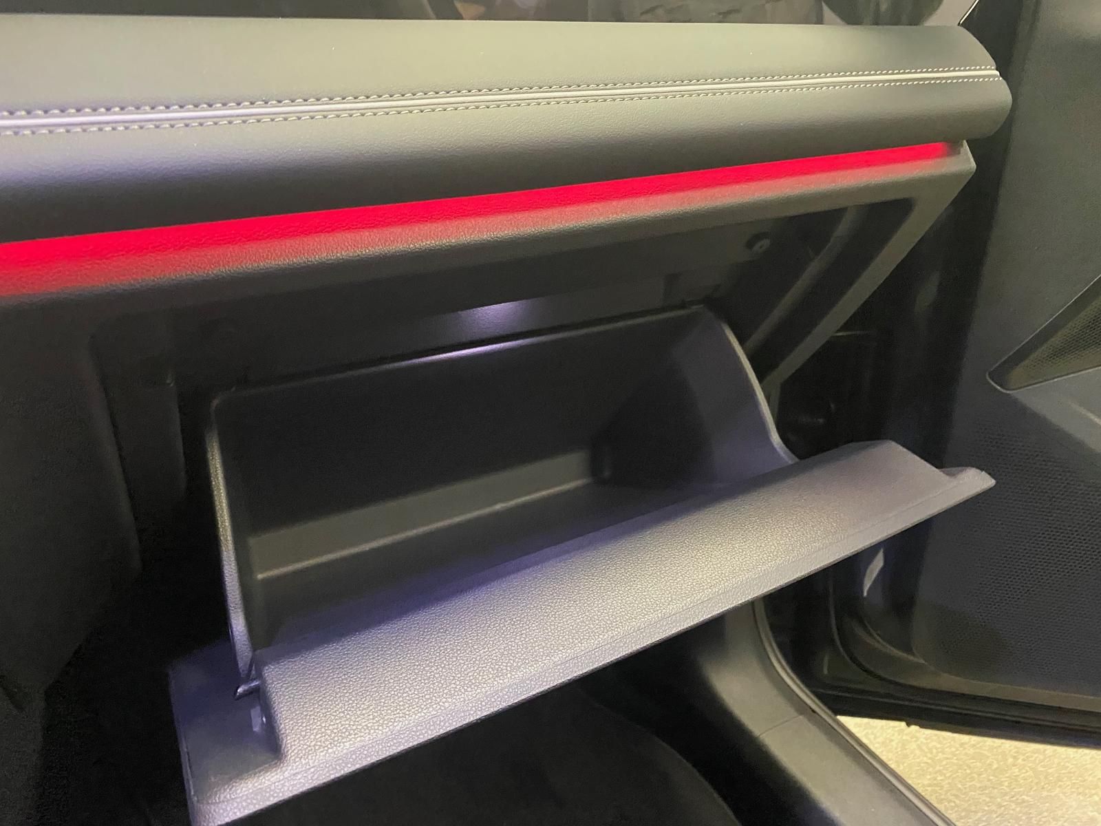 Fahrzeugabbildung Volkswagen Tiguan 1.5 eTSI+Elegance+AHK+NAVI+360 KAMERA+HUD