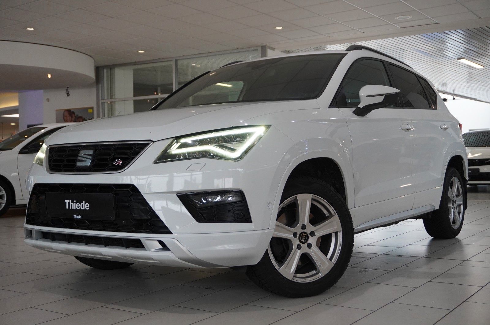 Fahrzeugabbildung SEAT Ateca 2.0 TDI FR SPORT DSG NAVI/LED/KAMERA/AHK