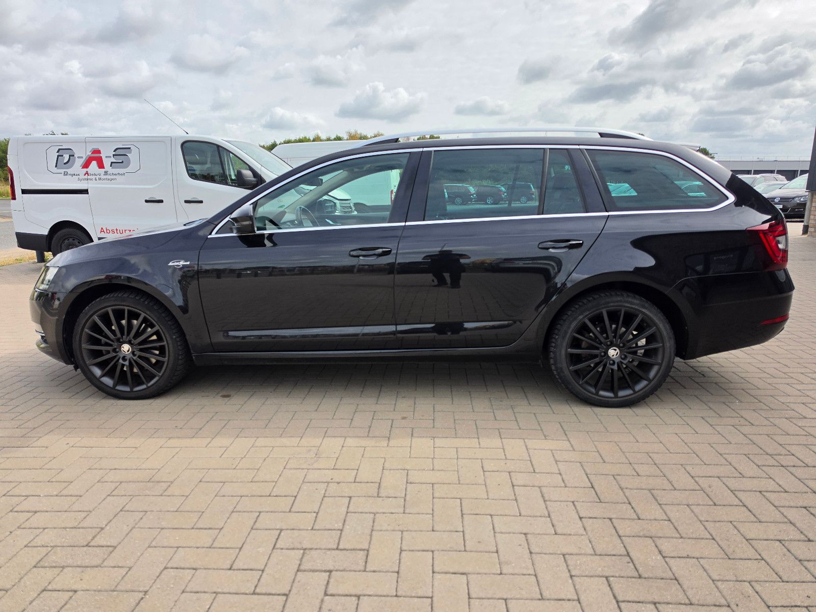 Skoda Octavia 2.0 L&K 4x4 TÜV Neu/Scheckh./LED/Pano. foto 7