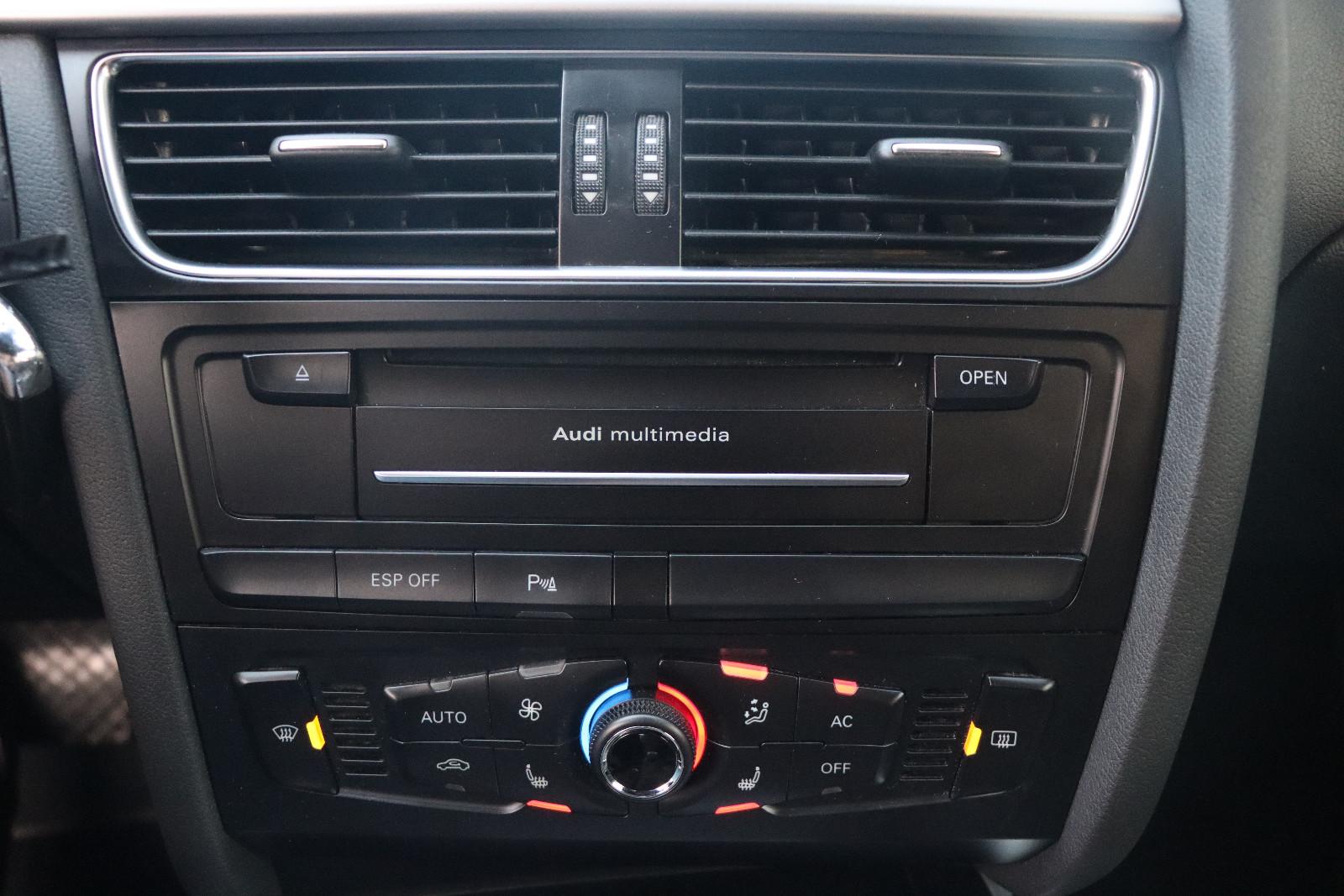 AUDI A4 AVANT - S LINE - 239 CV - BVA