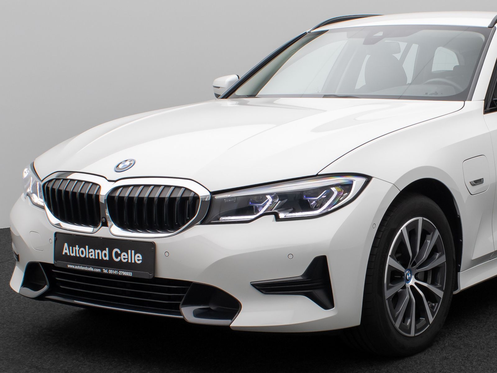 Fahrzeugabbildung BMW 320e Sport Line 360° Laser DAB H/K Komfort Alarm