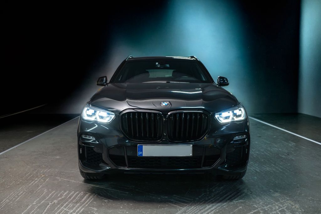 Image of BMW X5 M50