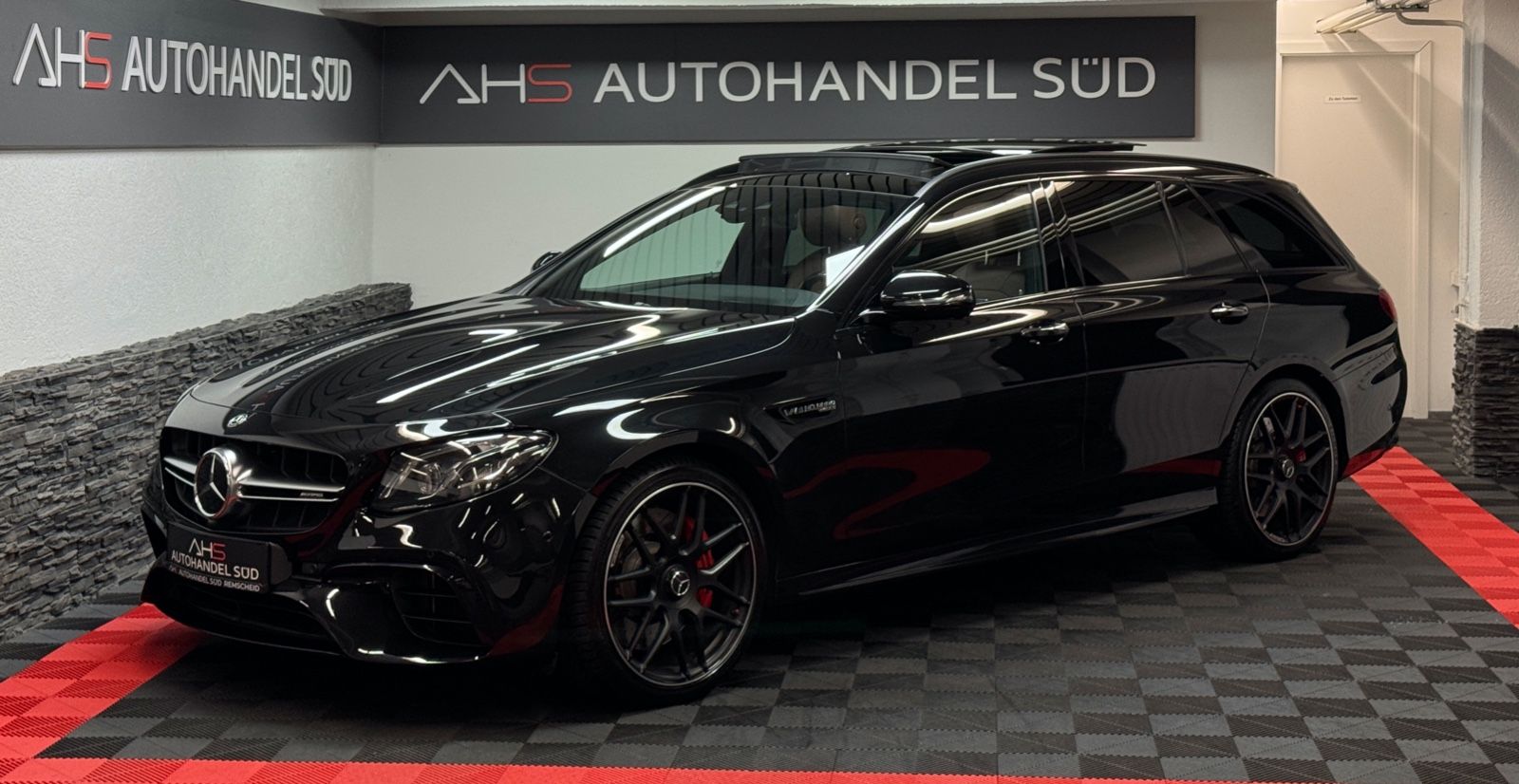 MERCEDES-BENZ E 63 S AMG 4M*S.ABGAS*PANO*HUD*K.GO*BURMSTER*