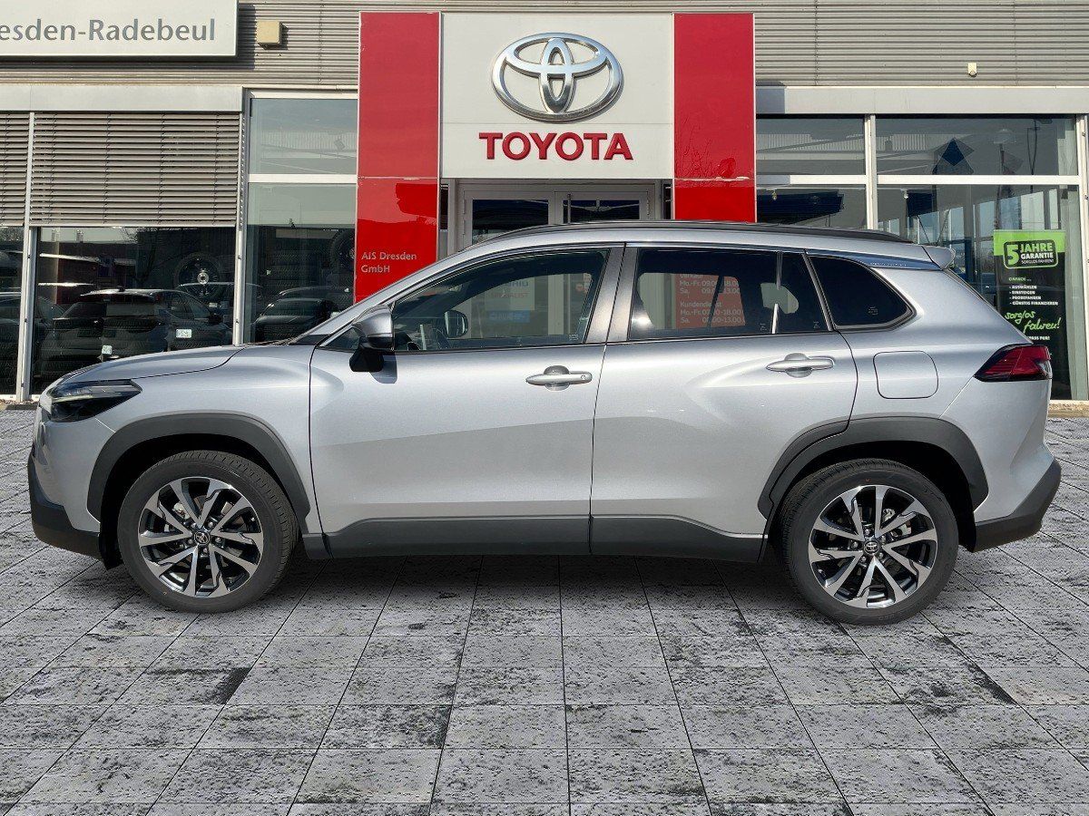 Toyota Corolla Cross 2.0 Hybrid Team D Pano Navi ACC KA foto 5