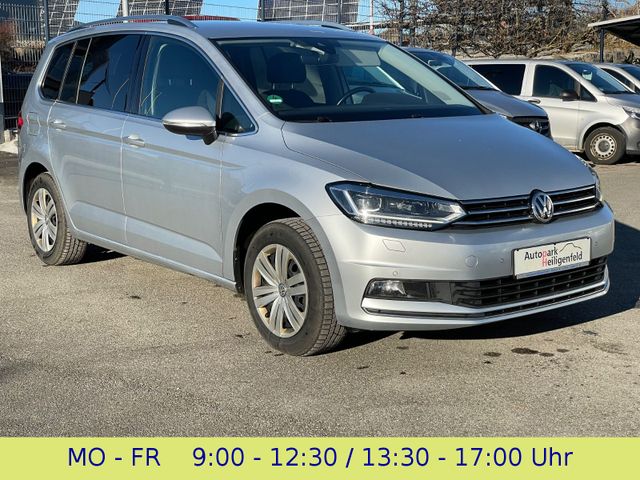 Volkswagen Touran 2.0 TDI DSG Highline LED ACC Side Massage