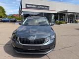 Skoda Octavia Combi Active 116PS # HAGELSCHADEN - Skoda Octavia Unfallwagen