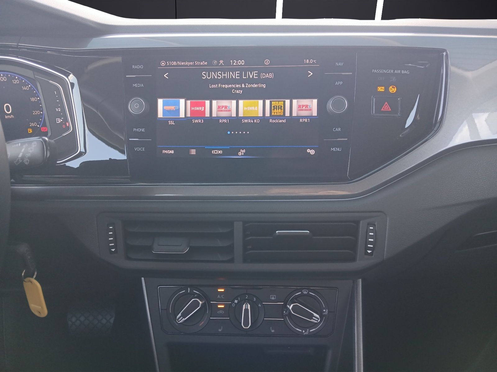 Fahrzeugabbildung Volkswagen Polo TSI Style DSG Matrix Navi AID ACC  PDC SH