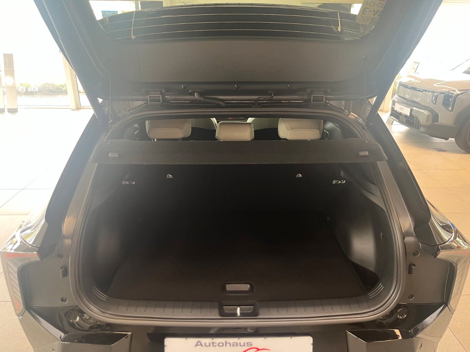 Fahrzeugabbildung Kia EV4 81 FWD GTL DWP COM