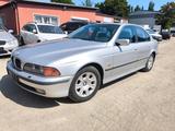 BMW 530d /Automatik/Leder/ Tüv NEU - BMW 530 aus 2000: D