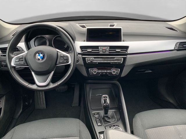 Fahrzeugabbildung BMW X1 xDrive 20d Advantage+LED+Navi+DAB+PDC