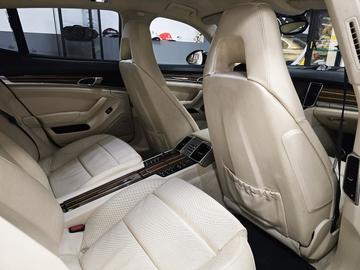 2009 Porsche PANAMERA — миниатюра 15