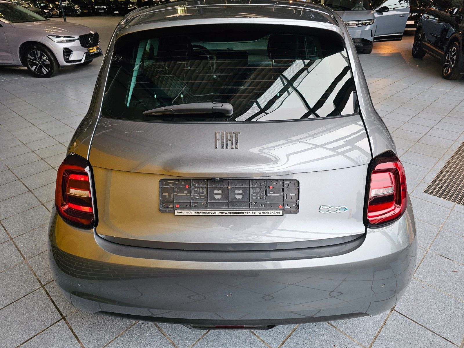 Fiat 500e Sitzheizung Keyless Kamera imagem 2