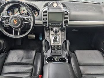 Porsche Cayenne - 10