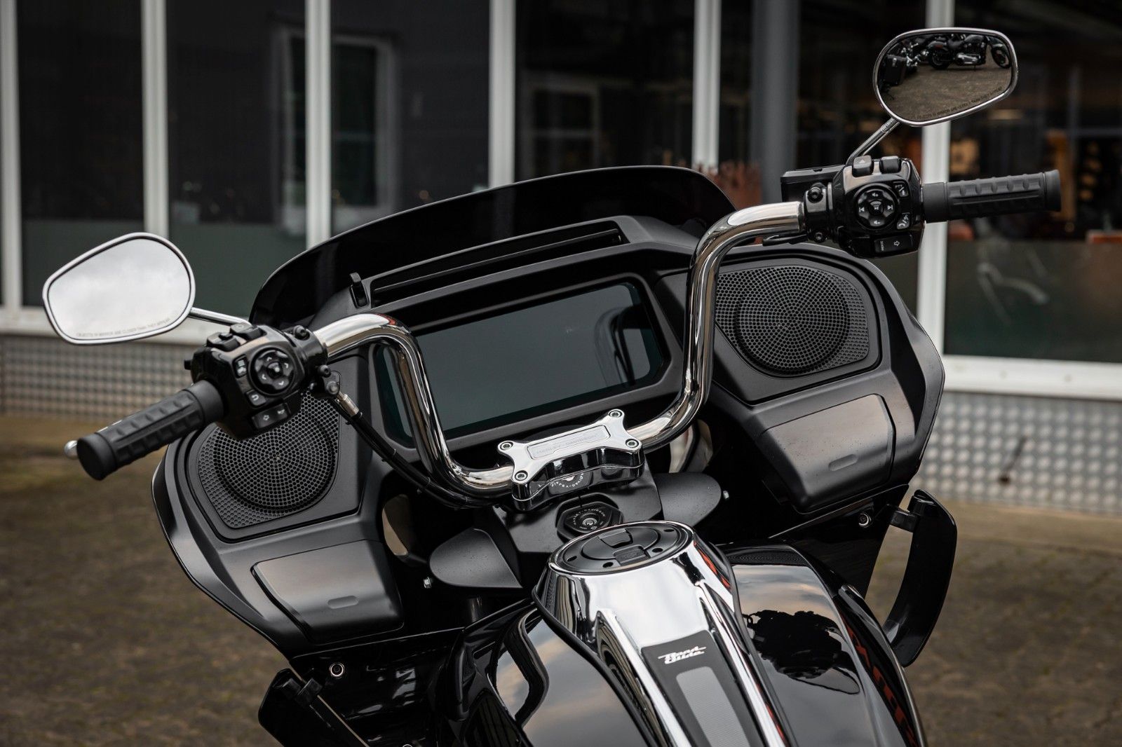 Fahrzeugabbildung Harley-Davidson ROAD GLIDE FLTRX 117cui - Kesstech -