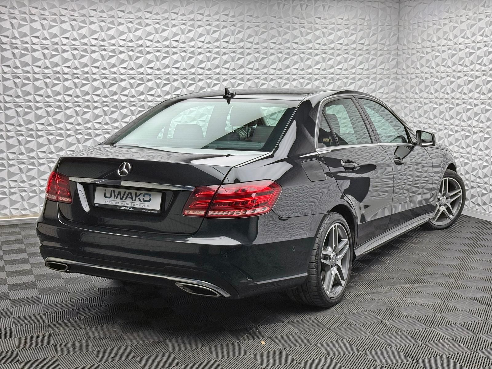 Fahrzeugabbildung Mercedes-Benz E 300 AMG V6 3.5L/PANO/HARMAN&KARDON/AHK/ILS/LED