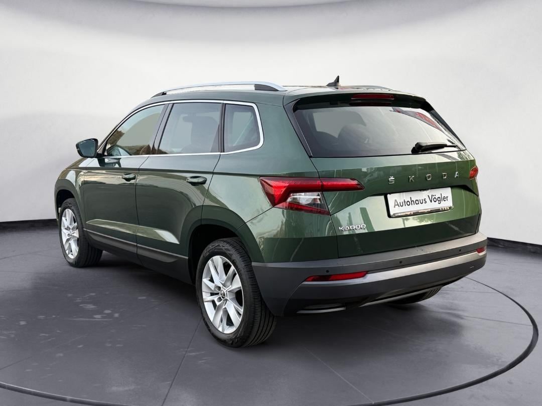 Karoq 1,5 TSI Clever Kamera Navi AHK LED Pano