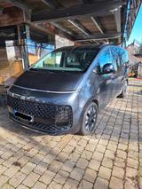 Hyundai STARIA 2.2 CRDi Signature 7-Sitzer Auto 4WD ... - Hyundai STARIA von privat