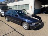 BMW 528i aus erster 1 Hand, TÜV neu Klima