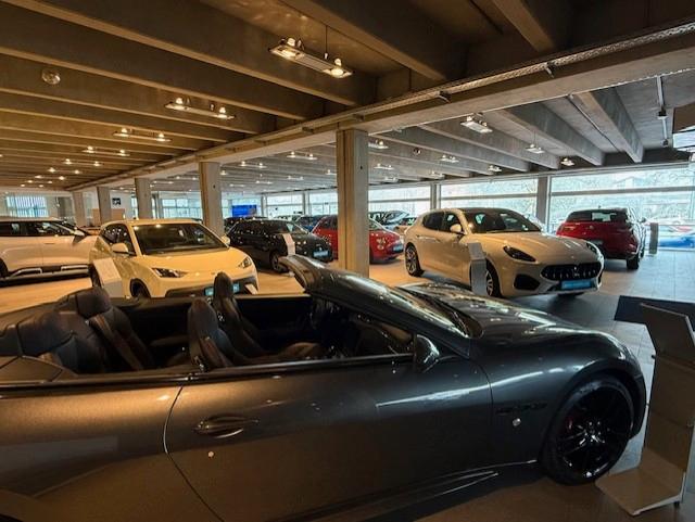 showroom-image-main