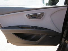 SEAT Leon 1.4 TSI Style LED Infotain Navi Rfk Sitzhzg SEAT Leon 1.4 TSI Style LED Infotain Navi Rfk Sitzhzg