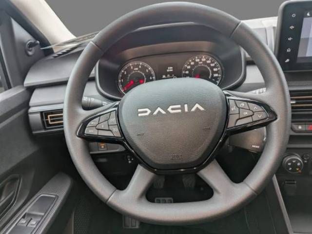 Fahrzeugabbildung Dacia Sandero Stepway Essential TCe 90