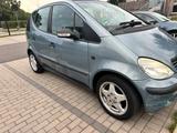 Mercedes-Benz Mercedes A 140 Gepflegt - Mercedes-Benz A 140 in Duisburg