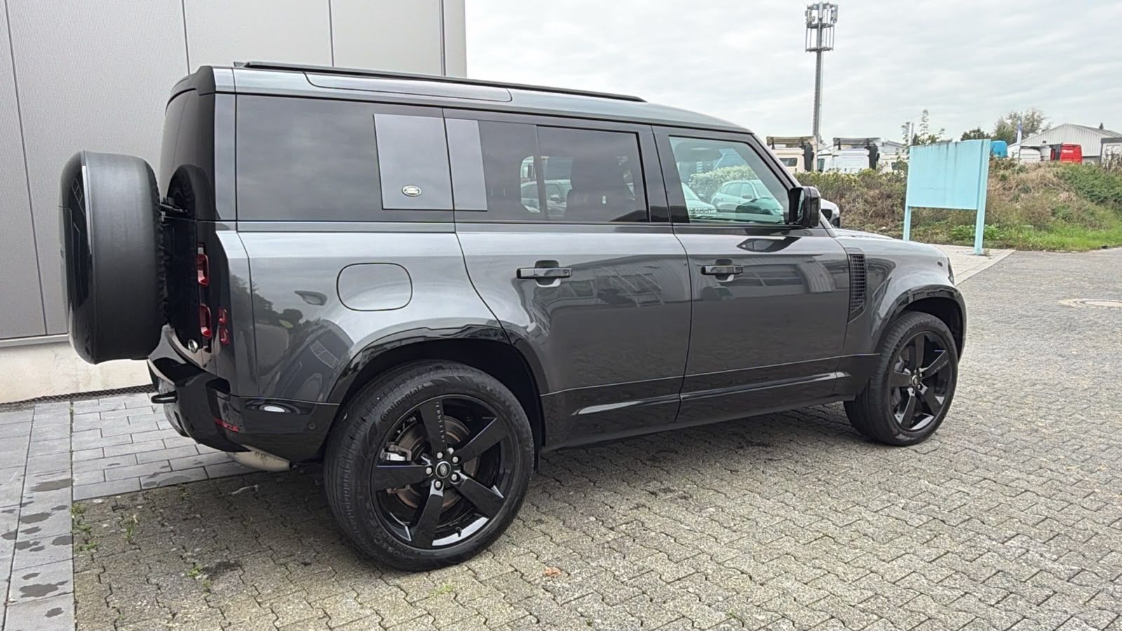 Land Rover Defender 110 X-Dynamic HSE foto 4
