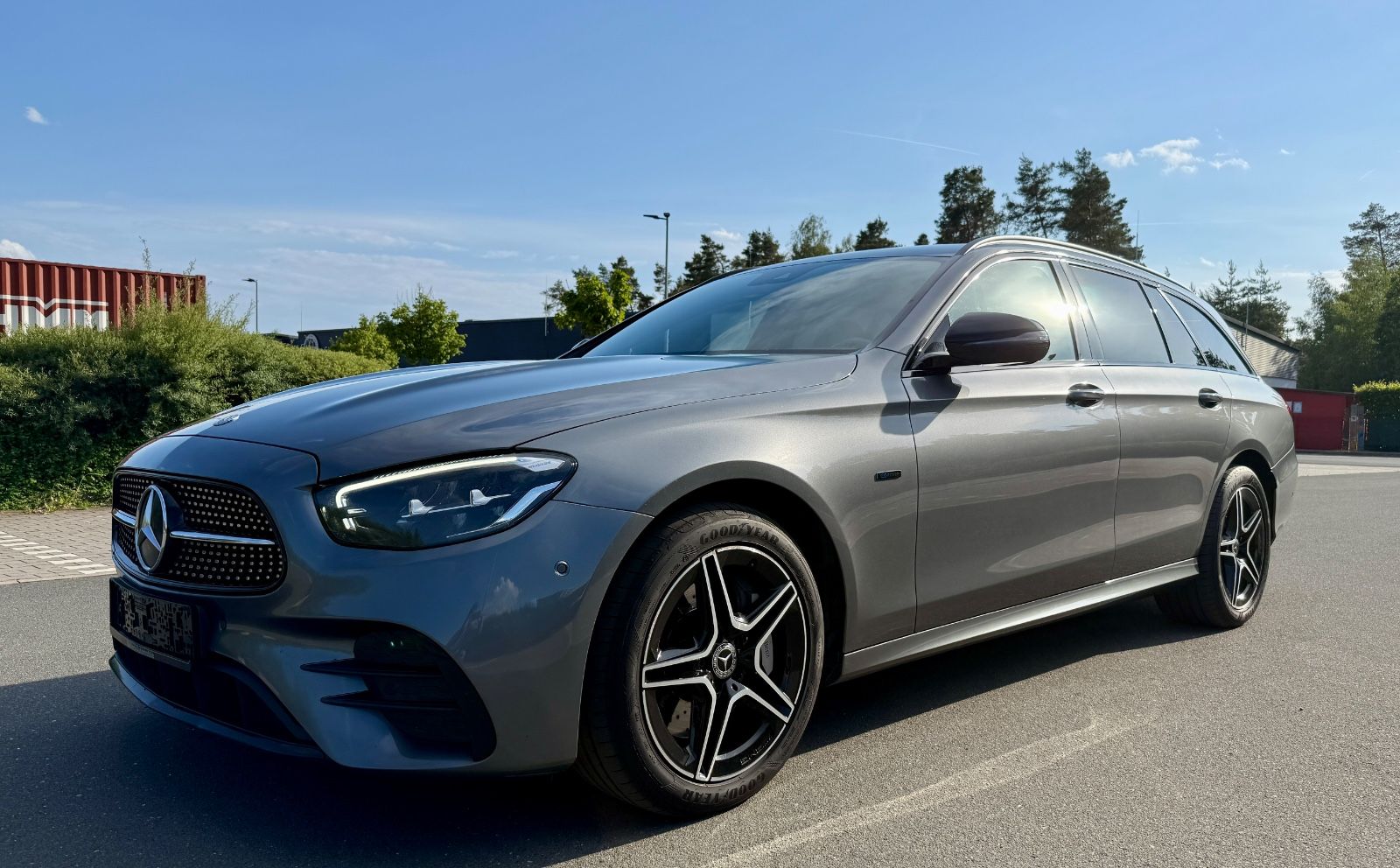 Mercedes-Benz E 300 de T-Modell AMG Line AHK Standheizung