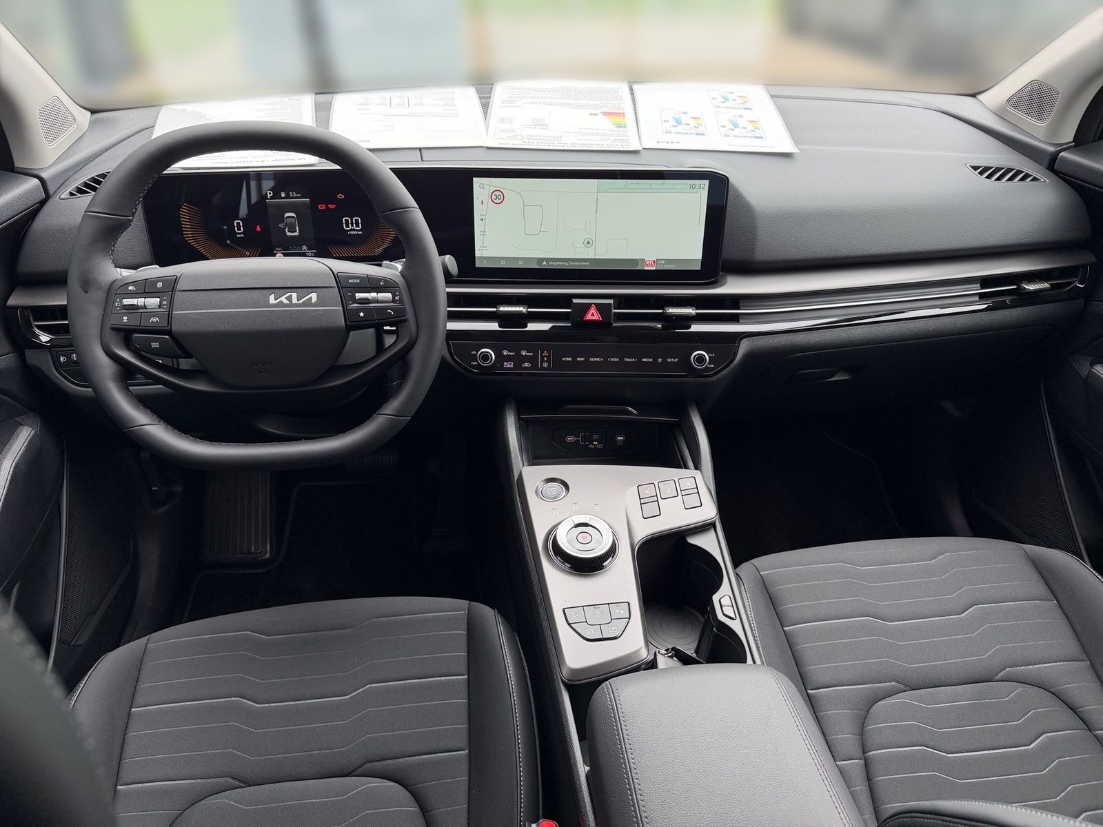 Fahrzeugabbildung Kia SPORTAGE 1.6T 2WD DCT Vision KOM Facelift